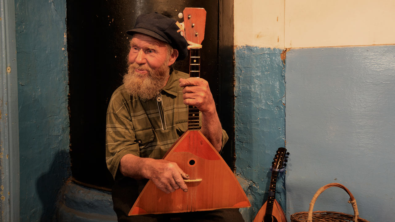 Музей балалайки - Balalaika Museum - универсальное пространство  крестьянской музыки